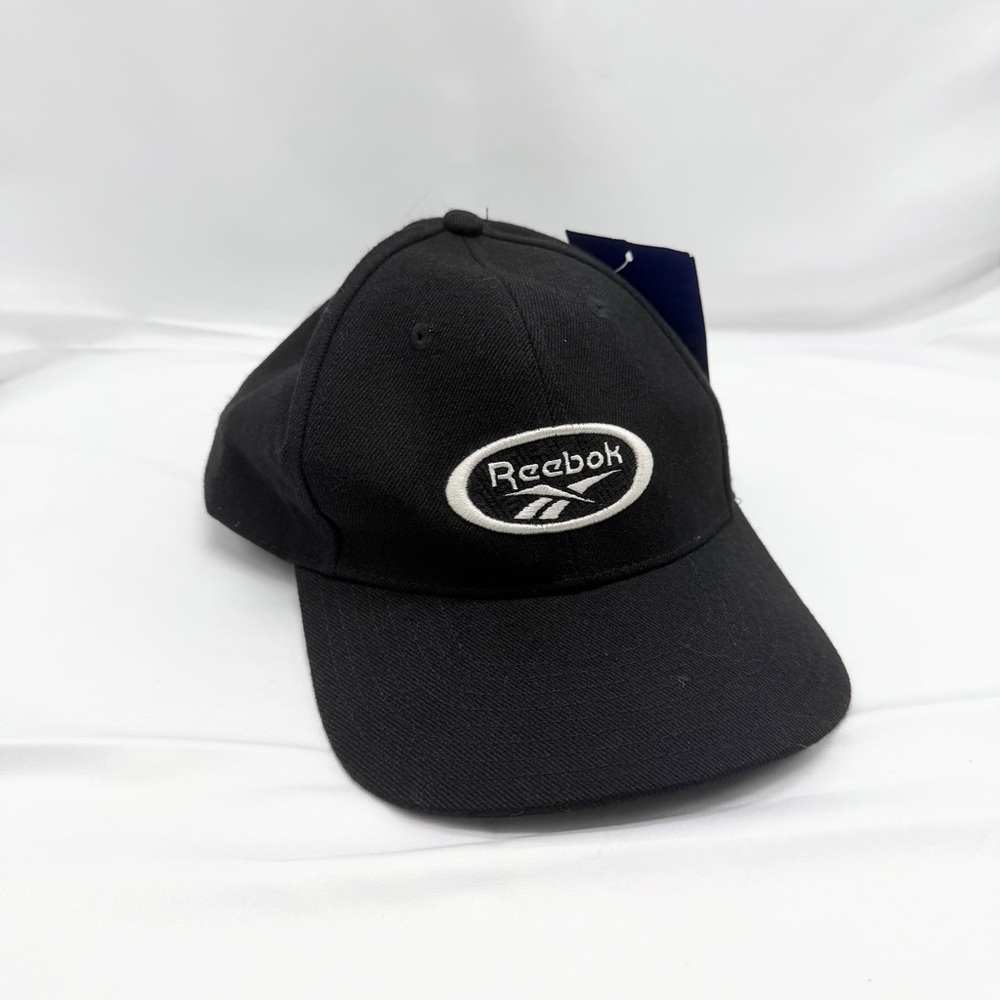 Vintage NWT Reebok SnapBack Hat Cap Black Logo One Size Embroidered White